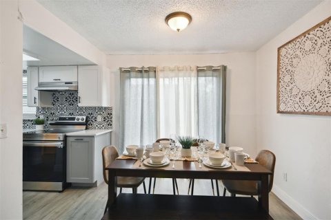 Apartamento en alquiler en Orlando, Florida, 2 dormitorios, 83.15 m2 № 1805082 - foto 6