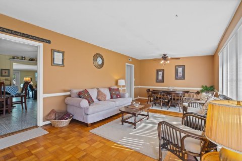 Casa en venta en Pensacola, Florida, 4 dormitorios, 215.25 m2 № 1566731 - foto 5
