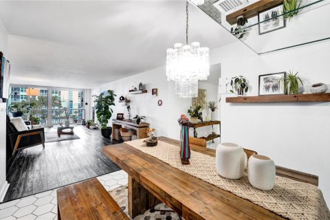 Condo in Pompano Beach, Florida, 2 bedrooms  № 2011169 - photo 6