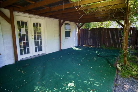 Commercial property in Orlando, Florida 148.09 sq.m. № 2195497 - photo 6