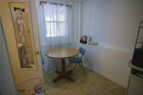 Commercial property in Orlando, Florida 148.09 sq.m. № 2195497 - photo 14