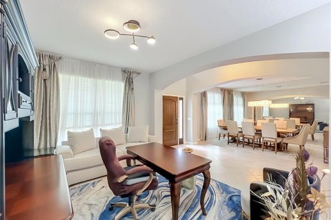 House in Windermere, Florida 5 bedrooms, 402.45 sq.m. № 2234642 - photo 8