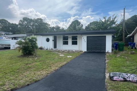 Villa ou maison à vendre à Miramar, Floride: 3 chambres, 168.25 m2 № 1926633 - photo 1