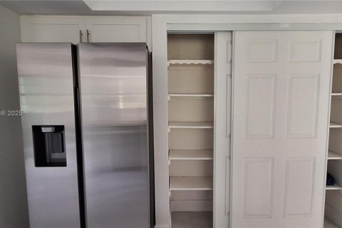 Villa ou maison à vendre à Miramar, Floride: 3 chambres, 168.25 m2 № 1926633 - photo 22