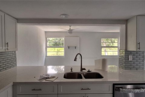 Villa ou maison à vendre à Miramar, Floride: 3 chambres, 168.25 m2 № 1926633 - photo 20