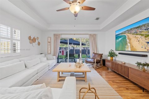 Casa en venta en Homestead, Florida, 3 dormitorios, 241.82 m2 № 1861294 - foto 2