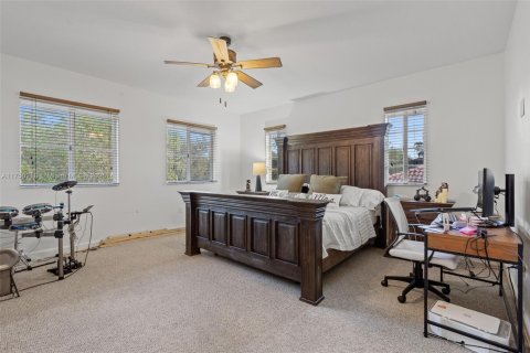 Casa en venta en Homestead, Florida, 3 dormitorios, 241.82 m2 № 1861294 - foto 15