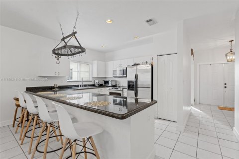 Casa en venta en Homestead, Florida, 3 dormitorios, 241.82 m2 № 1861294 - foto 7