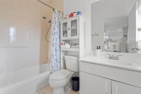 Casa en venta en Homestead, Florida, 3 dormitorios, 241.82 m2 № 1861294 - foto 27