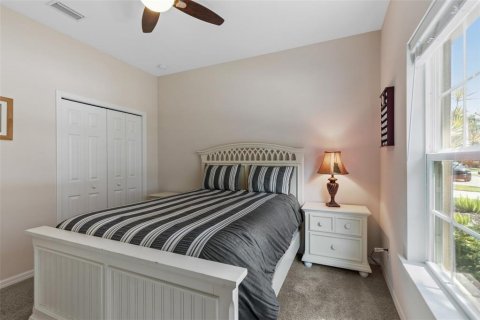 House in North Fort Myers, Florida 3 bedrooms, 167.69 sq.m. № 2388102 - photo 19