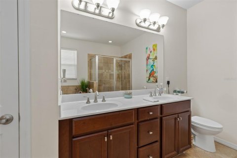 House in North Fort Myers, Florida 3 bedrooms, 167.69 sq.m. № 2388102 - photo 18