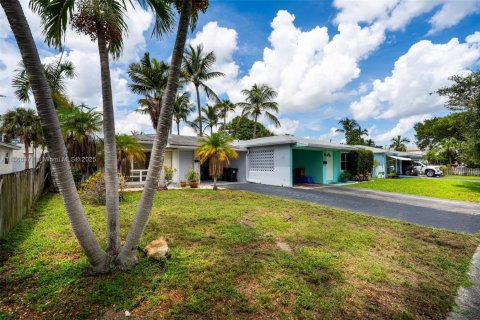 House in Lighthouse Point, Florida 2 bedrooms, 82.5 sq.m. № 1928088 - photo 26