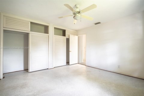 House in Lighthouse Point, Florida 2 bedrooms, 82.5 sq.m. № 1928088 - photo 14