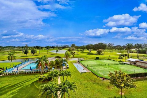 Condo in Pembroke Pines, Florida, 2 bedrooms  № 1806155 - photo 18