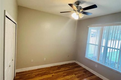Villa ou maison à louer à Kissimmee, Floride: 5 chambres, 223.62 m2 № 1775488 - photo 6