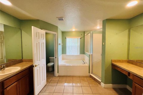 Villa ou maison à louer à Kissimmee, Floride: 5 chambres, 223.62 m2 № 1775488 - photo 9