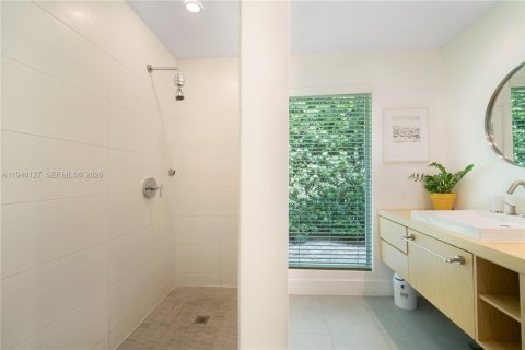 House in Key Biscayne, Florida 5 bedrooms, 316.33 sq.m. № 2002453 - photo 4