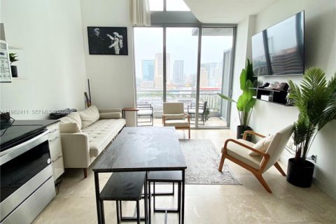 Copropriété à louer à Miami, Floride: 1 chambre, 73.86 m2 № 2023851 - photo 4