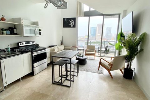 Copropriété à louer à Miami, Floride: 1 chambre, 73.86 m2 № 2023851 - photo 3