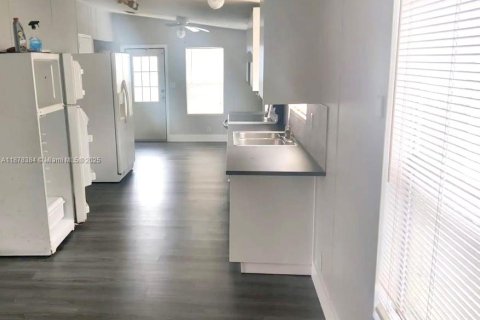 Снять в аренду квартиру в Хомстед, Флорида 3 спальни, 156.08м2, № 1928981 - фото 6