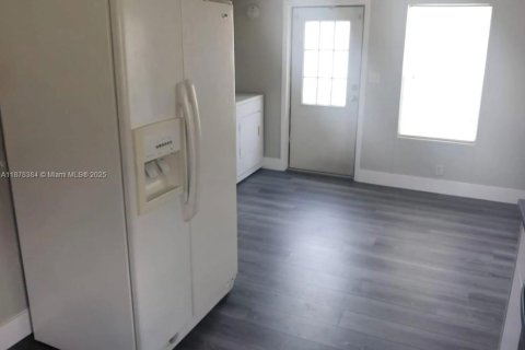 Снять в аренду квартиру в Хомстед, Флорида 3 спальни, 156.08м2, № 1928981 - фото 7