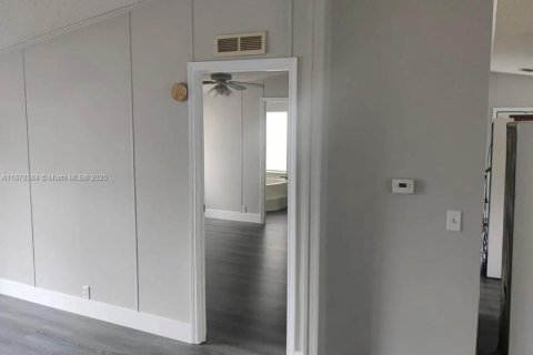 Снять в аренду квартиру в Хомстед, Флорида 3 спальни, 156.08м2, № 1928981 - фото 24