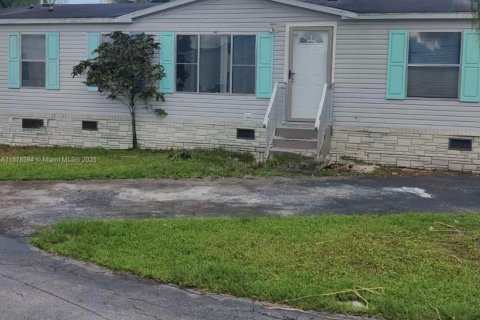 Снять в аренду квартиру в Хомстед, Флорида 3 спальни, 156.08м2, № 1928981 - фото 2