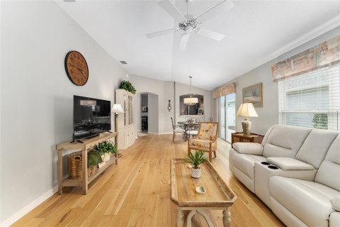 Casa en venta en The Villages, Florida, 2 dormitorios, 112.04 m2 № 1840580 - foto 8