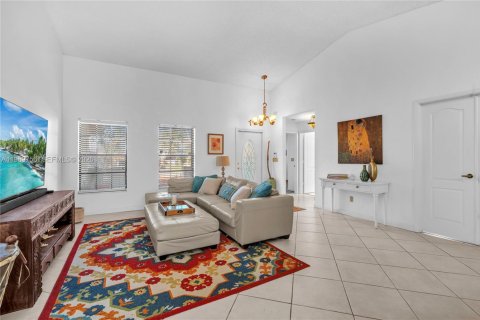 Villa ou maison à vendre à Sunrise, Floride: 3 chambres, 164.9 m2 № 2051632 - photo 8