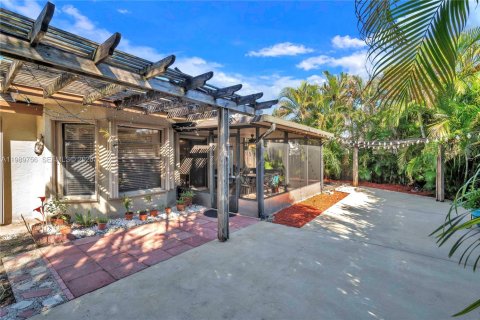 Villa ou maison à vendre à Sunrise, Floride: 3 chambres, 164.9 m2 № 2051632 - photo 20