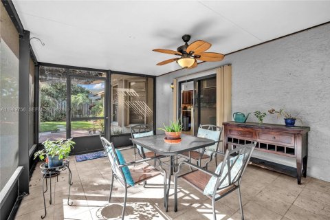 Villa ou maison à vendre à Sunrise, Floride: 3 chambres, 164.9 m2 № 2051632 - photo 26