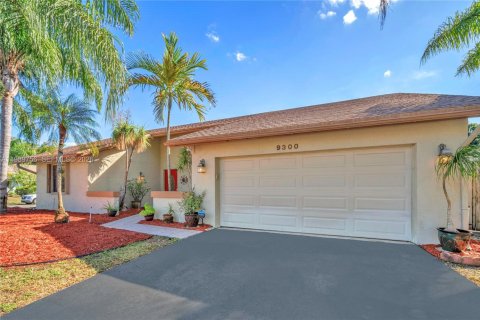 Villa ou maison à vendre à Sunrise, Floride: 3 chambres, 164.9 m2 № 2051632 - photo 24