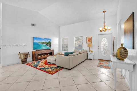 Villa ou maison à vendre à Sunrise, Floride: 3 chambres, 164.9 m2 № 2051632 - photo 4