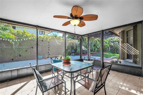 Villa ou maison à vendre à Sunrise, Floride: 3 chambres, 164.9 m2 № 2051632 - photo 27