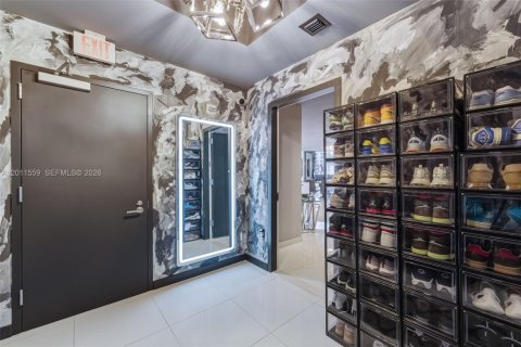 Copropriété à louer à Miami, Floride: 2 chambres, 144.93 m2 № 2075284 - photo 4