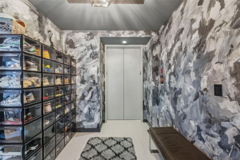 Copropriété à louer à Miami, Floride: 2 chambres, 144.93 m2 № 2075284 - photo 3