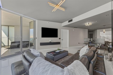 Copropriété à louer à Miami, Floride: 2 chambres, 144.93 m2 № 2075284 - photo 17