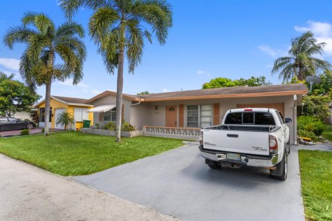 Casa en Tamarac, Florida 2 dormitorios, 104.79 m2 № 2319528