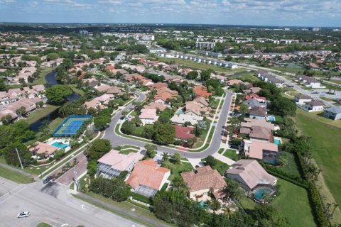 Villa ou maison à vendre à Boca Raton, Floride: 4 chambres, 243.03 m2 № 1081467 - photo 1