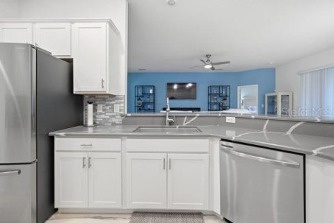 Villa ou maison à vendre à Ocala, Floride: 4 chambres, 220.18 m2 № 2148139 - photo 10