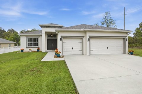 Villa ou maison à Ocala, Floride 4 chambres, 220.18 m2 № 2148139