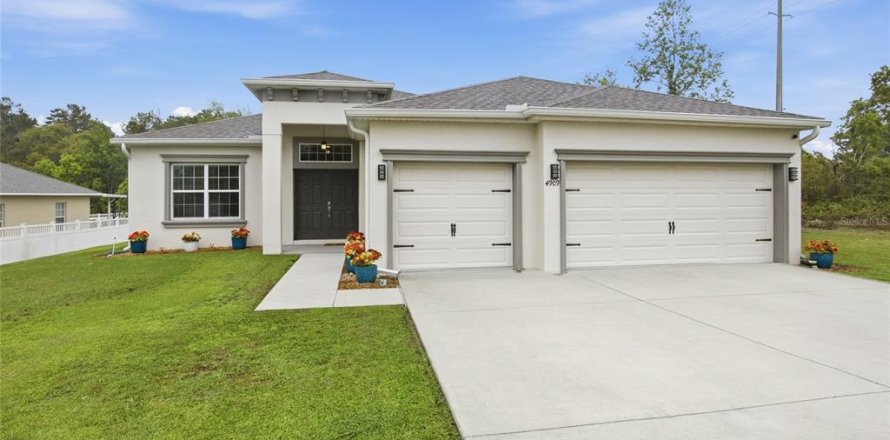 Villa ou maison à Ocala, Floride 4 chambres, 220.18 m2 № 2148139