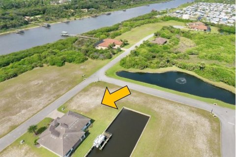 Terreno en venta en Beverly Beach, Florida № 1283066 - foto 1
