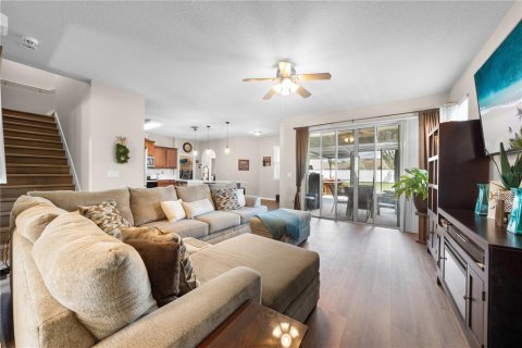 Casa en venta en Kissimmee, Florida, 4 dormitorios, 235.6 m2 № 1915189 - foto 13