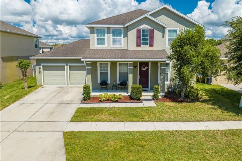 Casa en venta en Kissimmee, Florida, 4 dormitorios, 235.6 m2 № 1915189 - foto 1