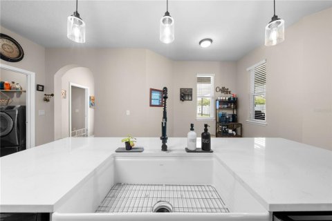 Casa en venta en Kissimmee, Florida, 4 dormitorios, 235.6 m2 № 1915189 - foto 23