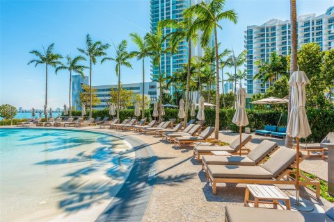 Condo in Miami, Florida, 4 bedrooms  № 2171778 - photo 30