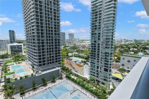 Condo in Miami, Florida, 4 bedrooms  № 2171778 - photo 17