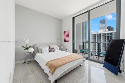 Condo in Miami, Florida, 4 bedrooms  № 2171778 - photo 12