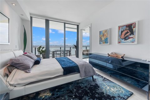 Condo in Miami, Florida, 4 bedrooms  № 2171778 - photo 7